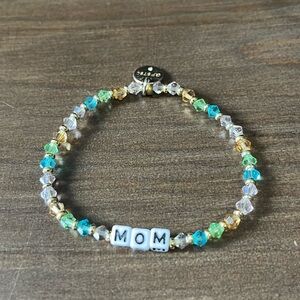 Little Words Project “Mom” Bracelet Size S